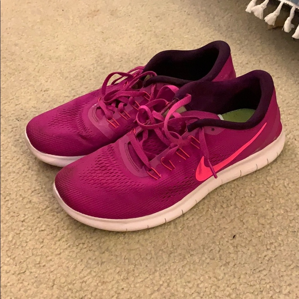 Women’s Nike Free Runs